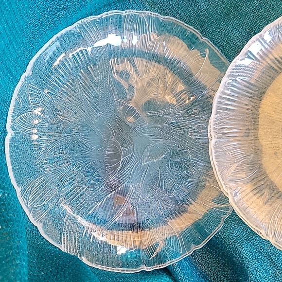 Vintage French Set of "Canterbury Crocus" Glass Bowls & Plates Arcoroc 6 pieces - Picture 3 of 7